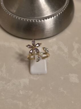 Gold Floral Pink Crystal Ring Size 7